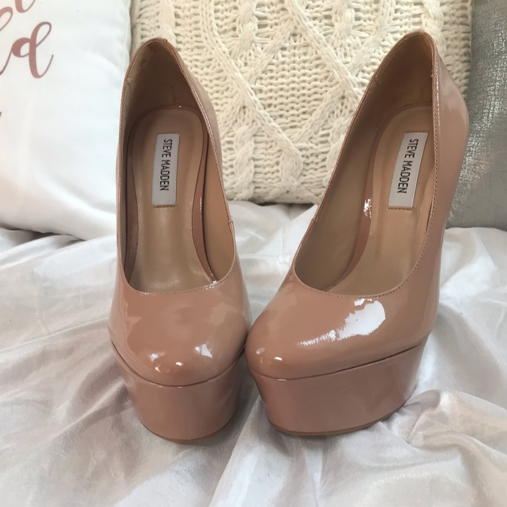 *BRAND NEW NEVER WORN* Steve Madden heels
